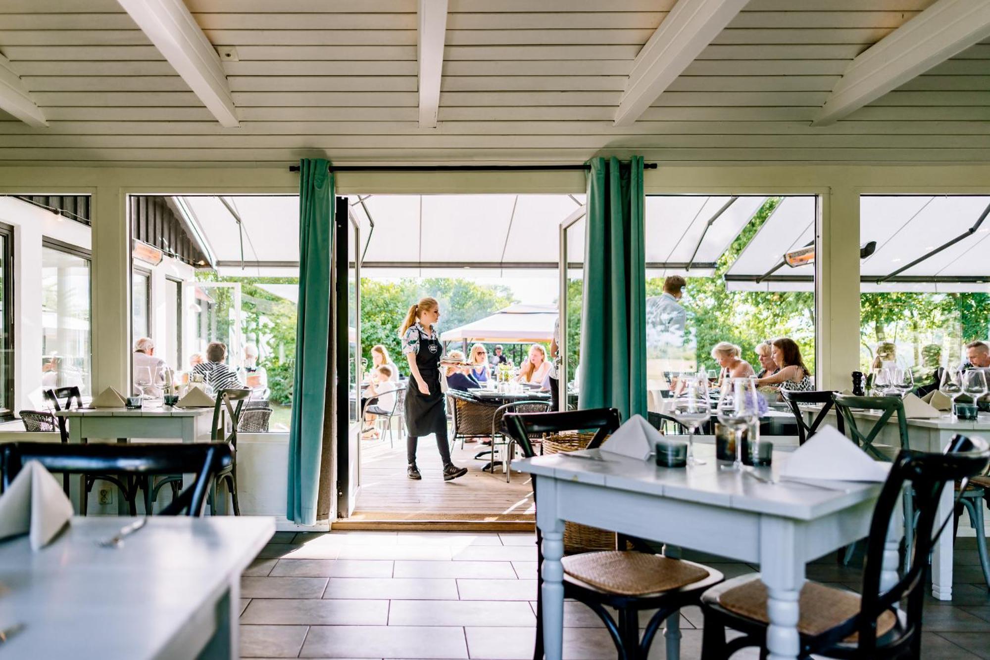 Hotell Mossbylund Abbekas Bagian luar foto