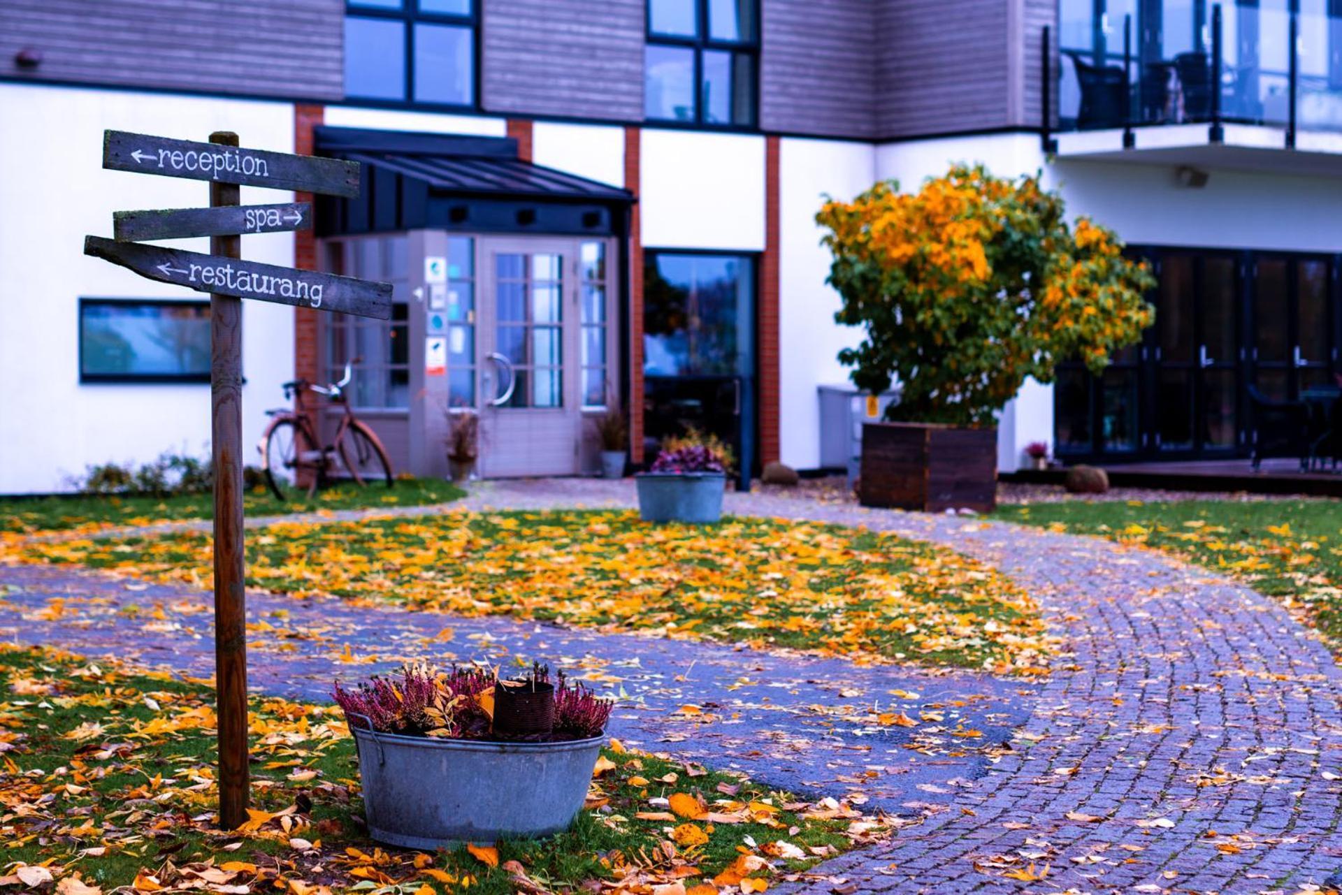 Hotell Mossbylund Abbekas Bagian luar foto